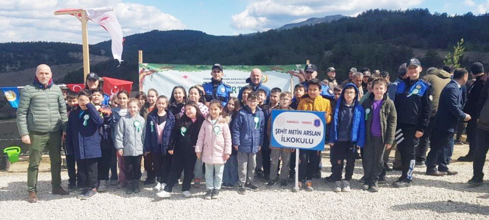 3 BİN 500 FİDAN TOPRAKLA BULUŞTU
