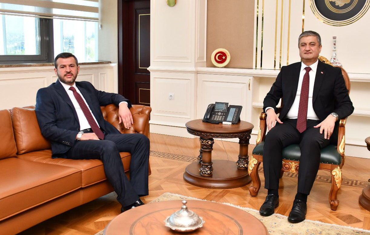 Çetinkaya’dan  Vali  Yavuz’a Ziyaret