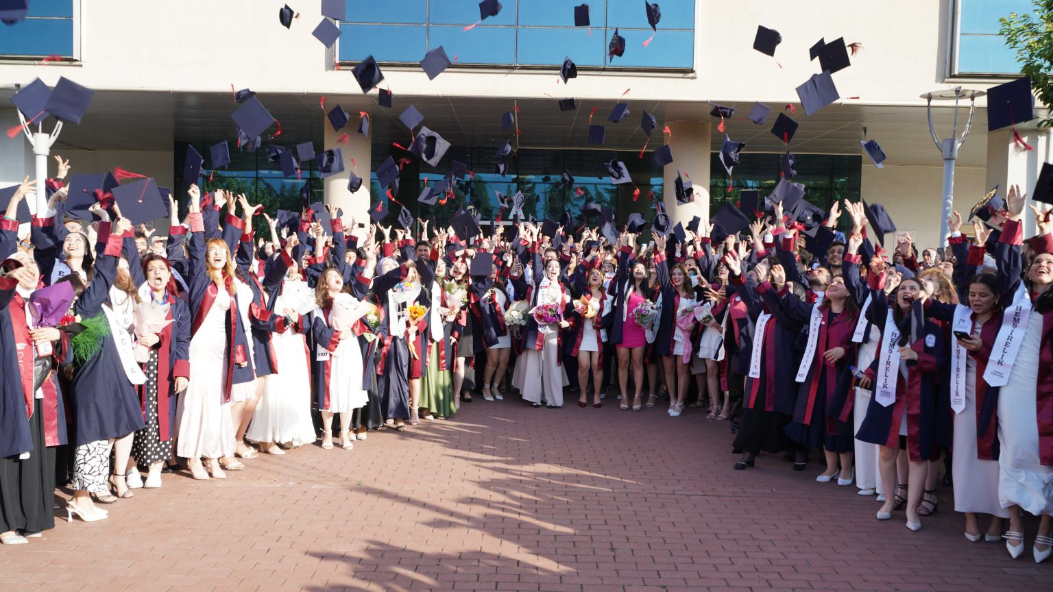 Sağlık Bilimleri Fakültesinde Coşku