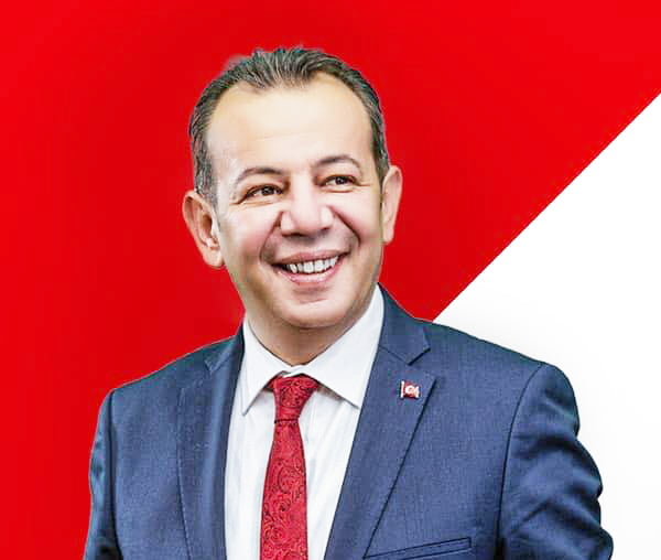 YERE TÜKÜREN VE ÇÖP ATANLARA 5 MİLYON 297 BİN 463 LİRA CEZA KESİLDİ