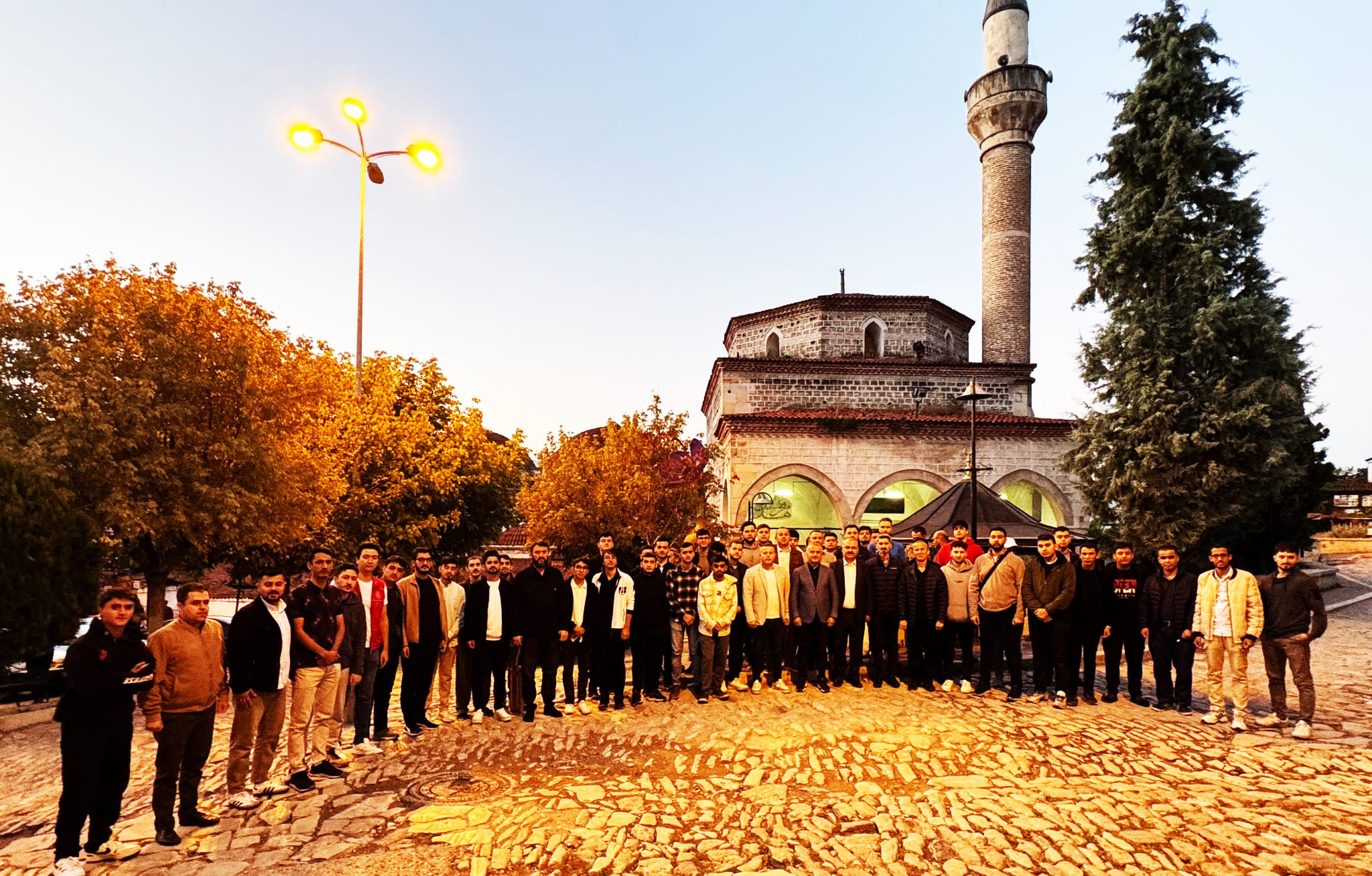 Gençler Sabah Namazında Buluştu