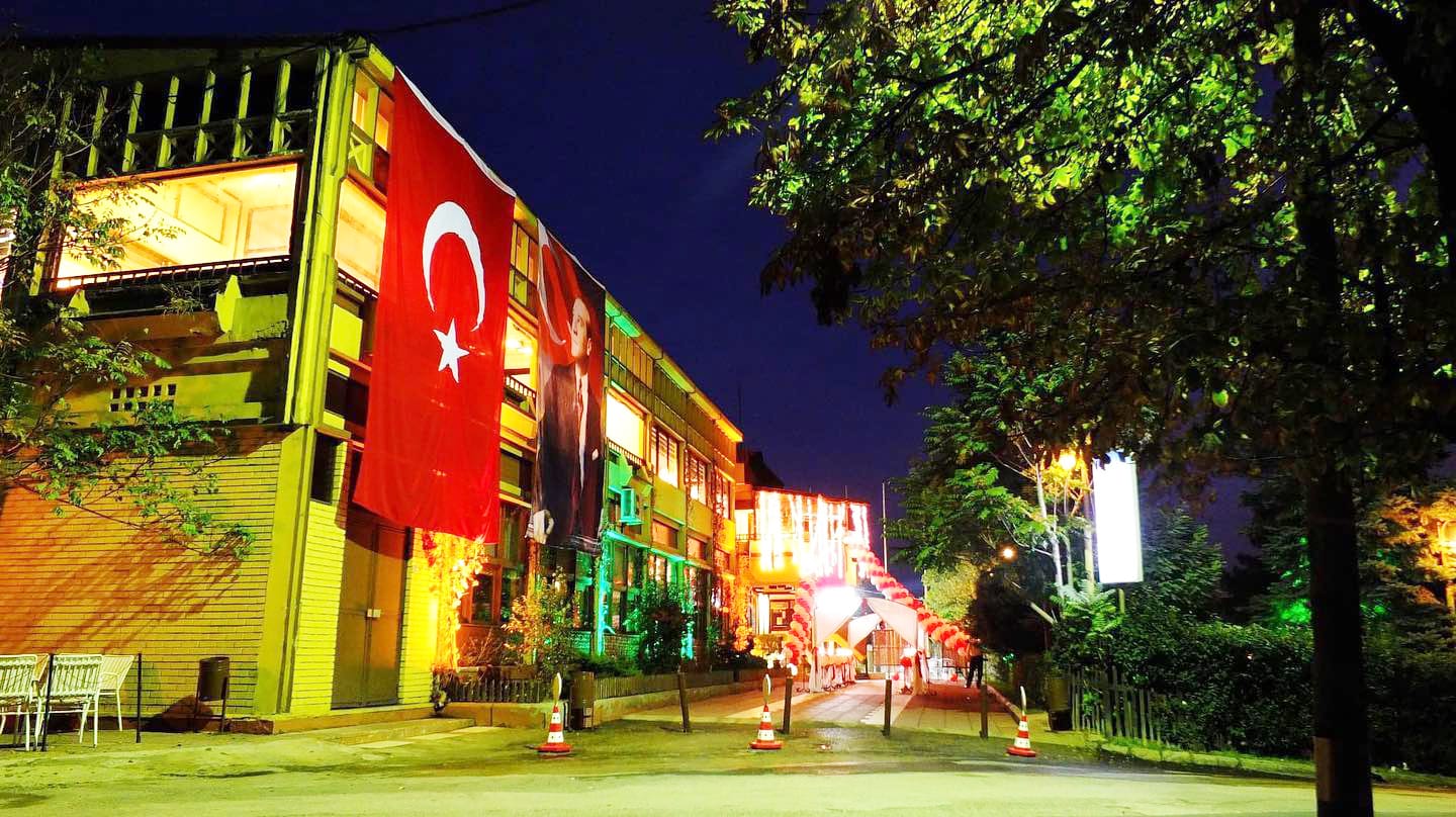 KARDEMİR KİRACILARINI TAHLİYE İÇİN YAZI GÖNDERDİ