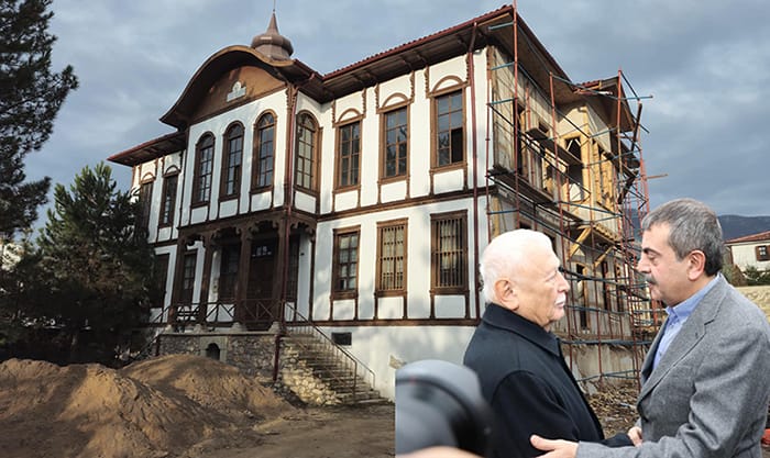 BAKAN TEKİN CEMİL MERİÇ  MESLEKİ VE TEKNİK A.LİSESİNDE İNCELEMELERDE BULUNDU