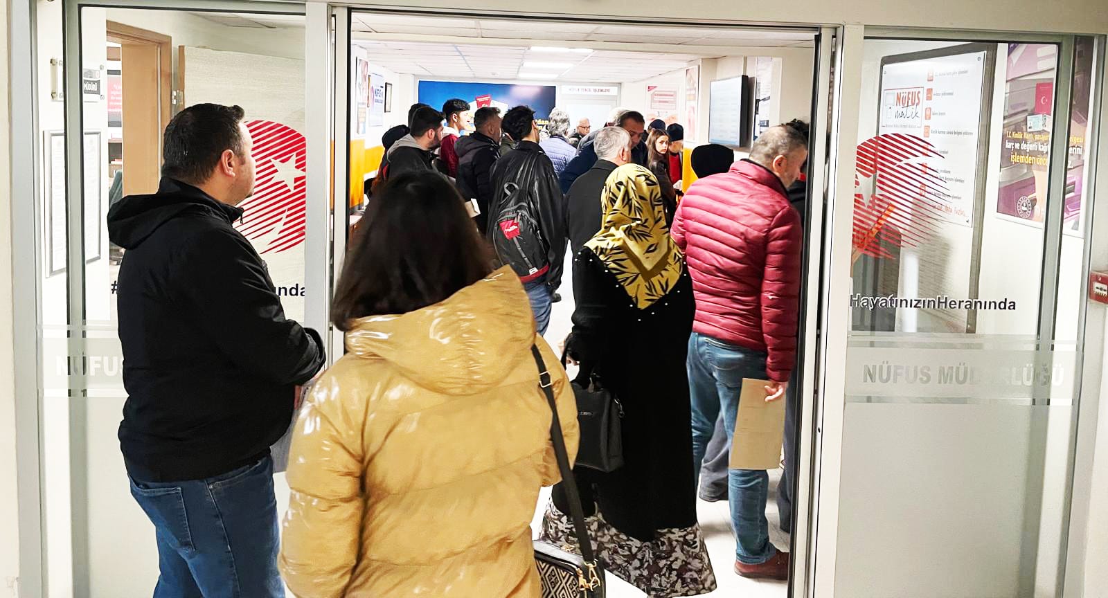 ESKİ TİP SÜRÜCÜ BELGELERİ VE KİMLİKLERİNİ DEĞİŞTİRMEYENLER DİKKAT