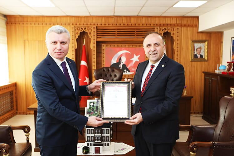 BAYRAKTAROĞLU’NDAN YAZICI’YA ZİYARET