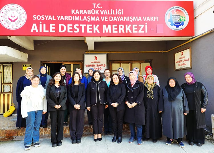 HANIMEFENDİ  AİLE  DESTEK  MERKEZİNDE