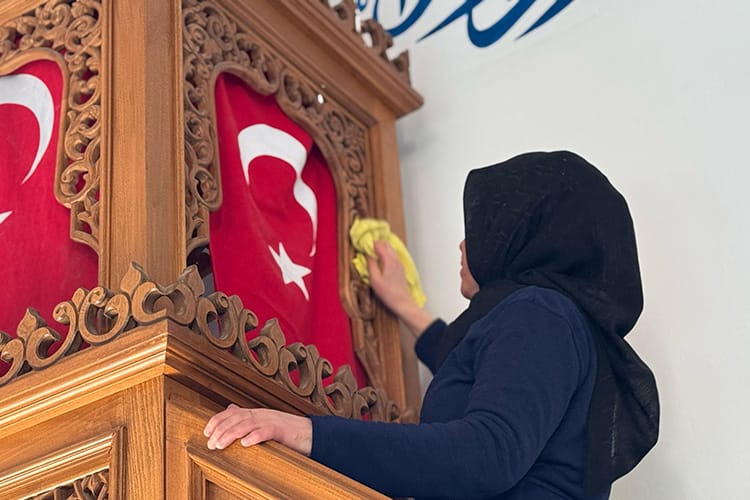 Karabük Belediyesinde                                                  Ramazan Öncesi Cami Temizliği