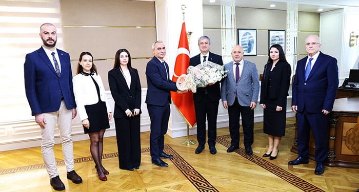 VALİ YAVUZ’A, BAŞHEKİMLERDEN NEZAKET ZİYARETİ