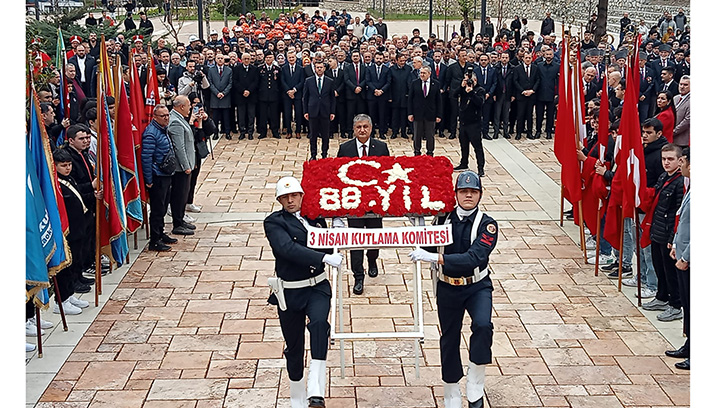 HALK ÇOŞKU İLE 3 NİSAN’I KUTLUYOR