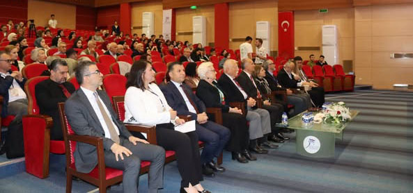 KARABÜK ÜNİVERSİTESİNDE                                  13. ULUSAL YAŞLILIK KONGRESİ