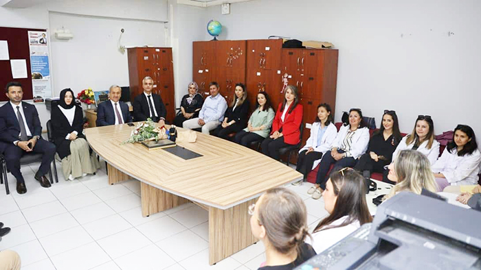 AKBAŞ, “HUZURLU ÖĞRETMEN, MUTLU ÖĞRENCİYİ GETİRİR”