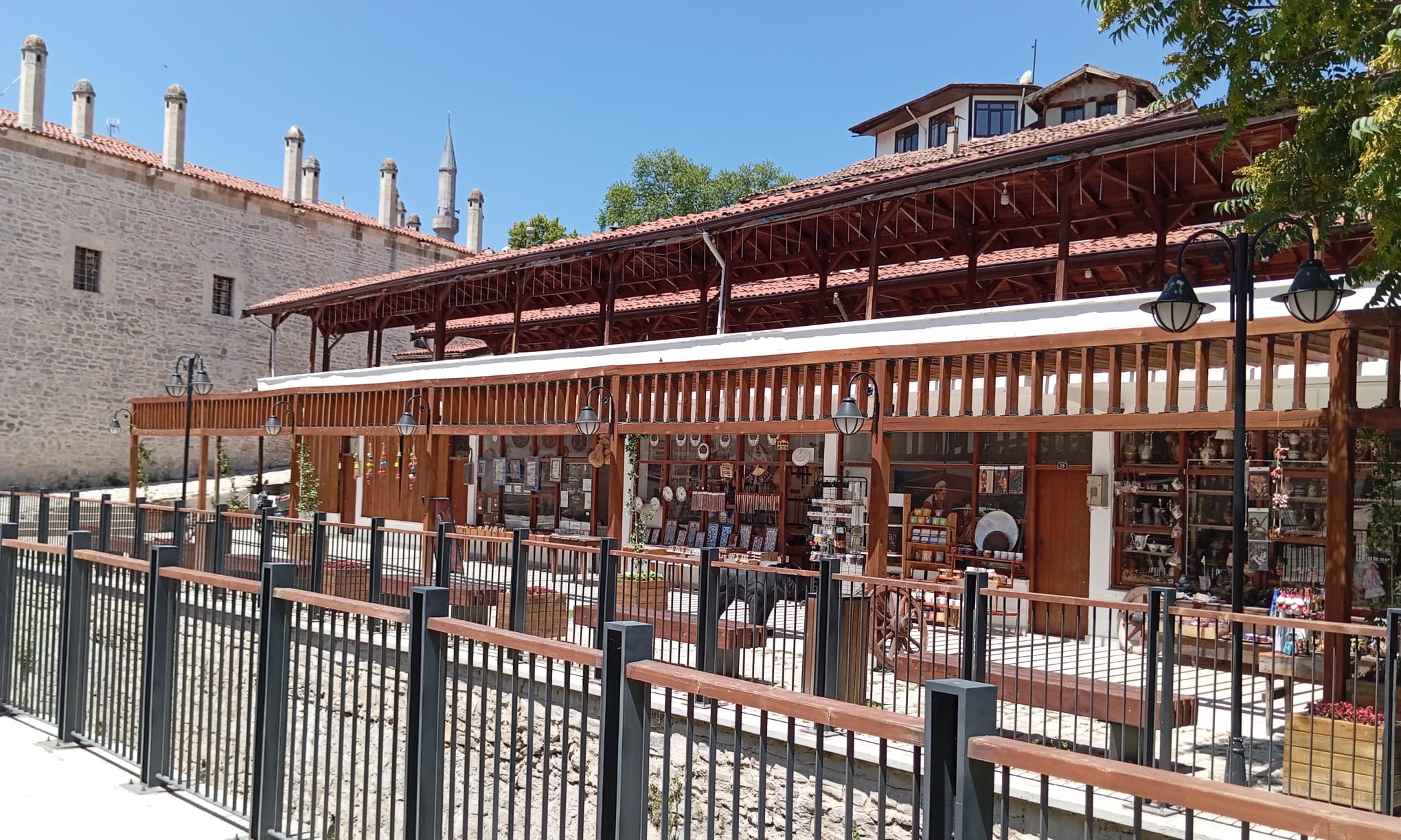 AYTEKİN AYTEKİN SANAT MERKEZİ