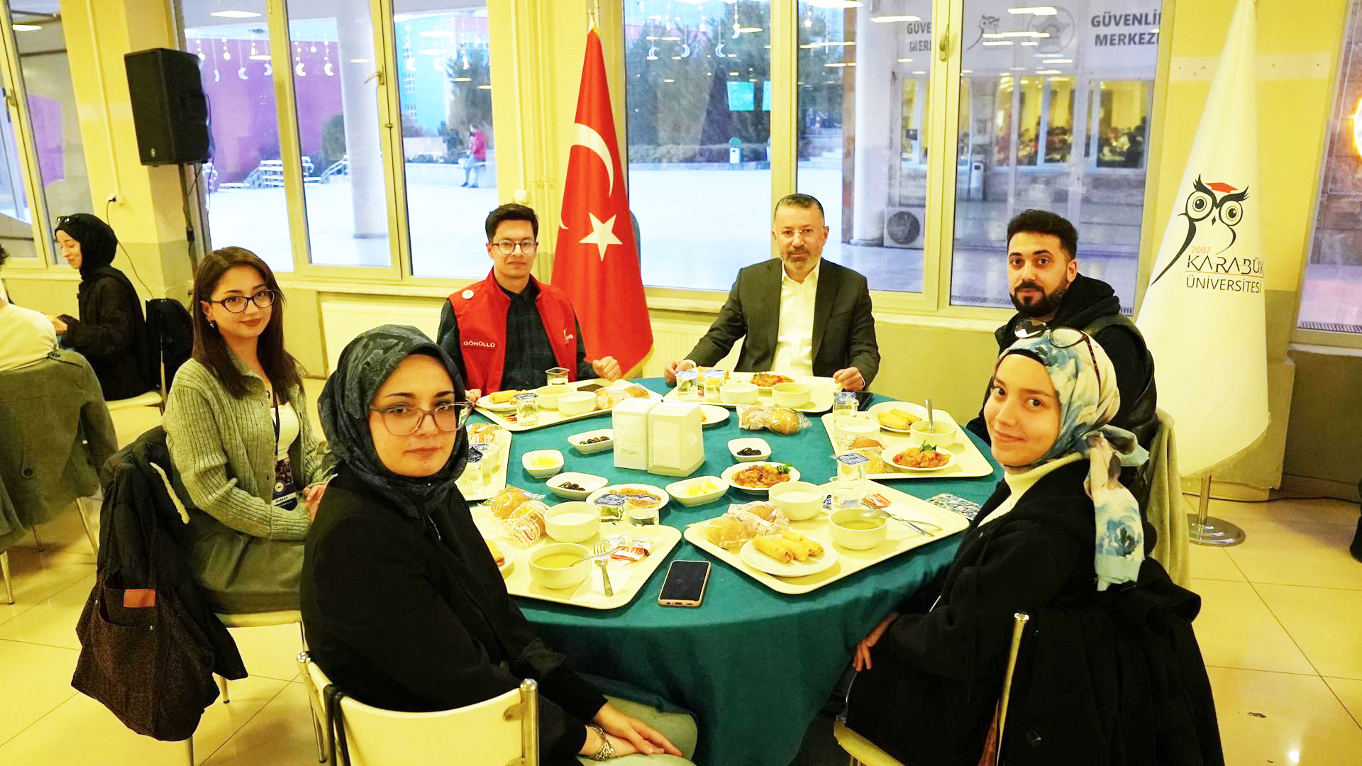 Kırışık, “Gelecek ve Gençlik İftarı”na Katıldı